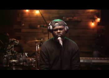 Amakye The Rapper – Daben (Live Performance)