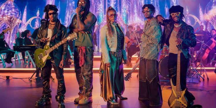 Stonebwoy with Mashanda Faust and Hero The Band on the set of the Wrong Toes music video